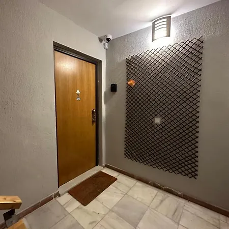 Апартаменты Adrian